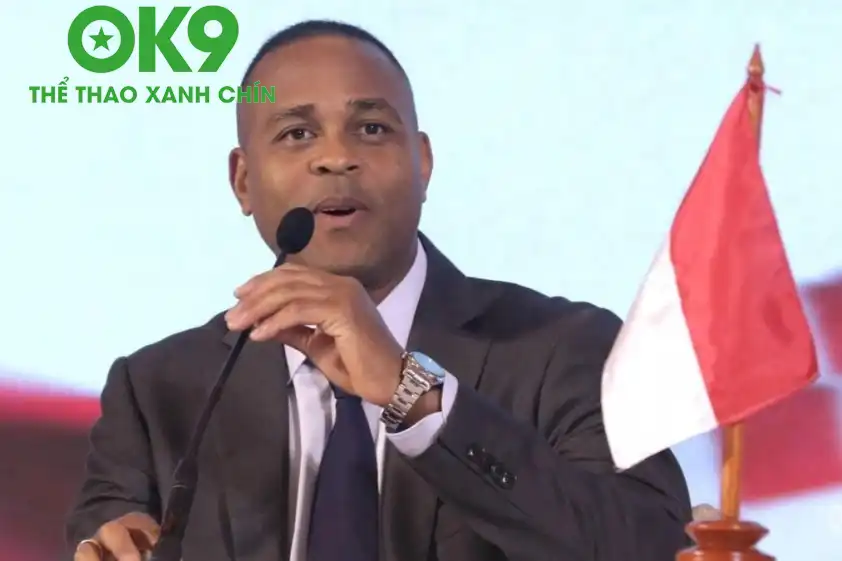 HLV Patrick Kluivert đang tạo ra bất ngờ lớn khi không triệu tập những trụ cột trong vòng loại lần này. Ảnh: BOLA HLV Patrick Kluivert đang tạo ra bất ngờ lớn khi không triệu tập những trụ cột trong vòng loại lần này.